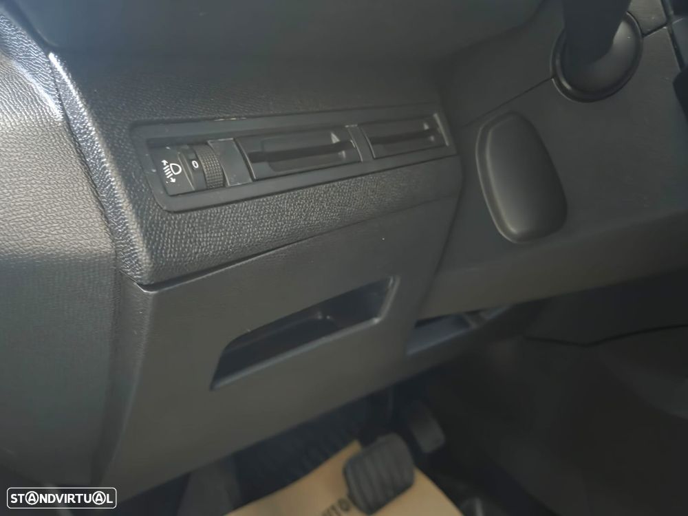 Peugeot 5008 PureTech 130 EAT8 Stop & Start Allure Pack - 14