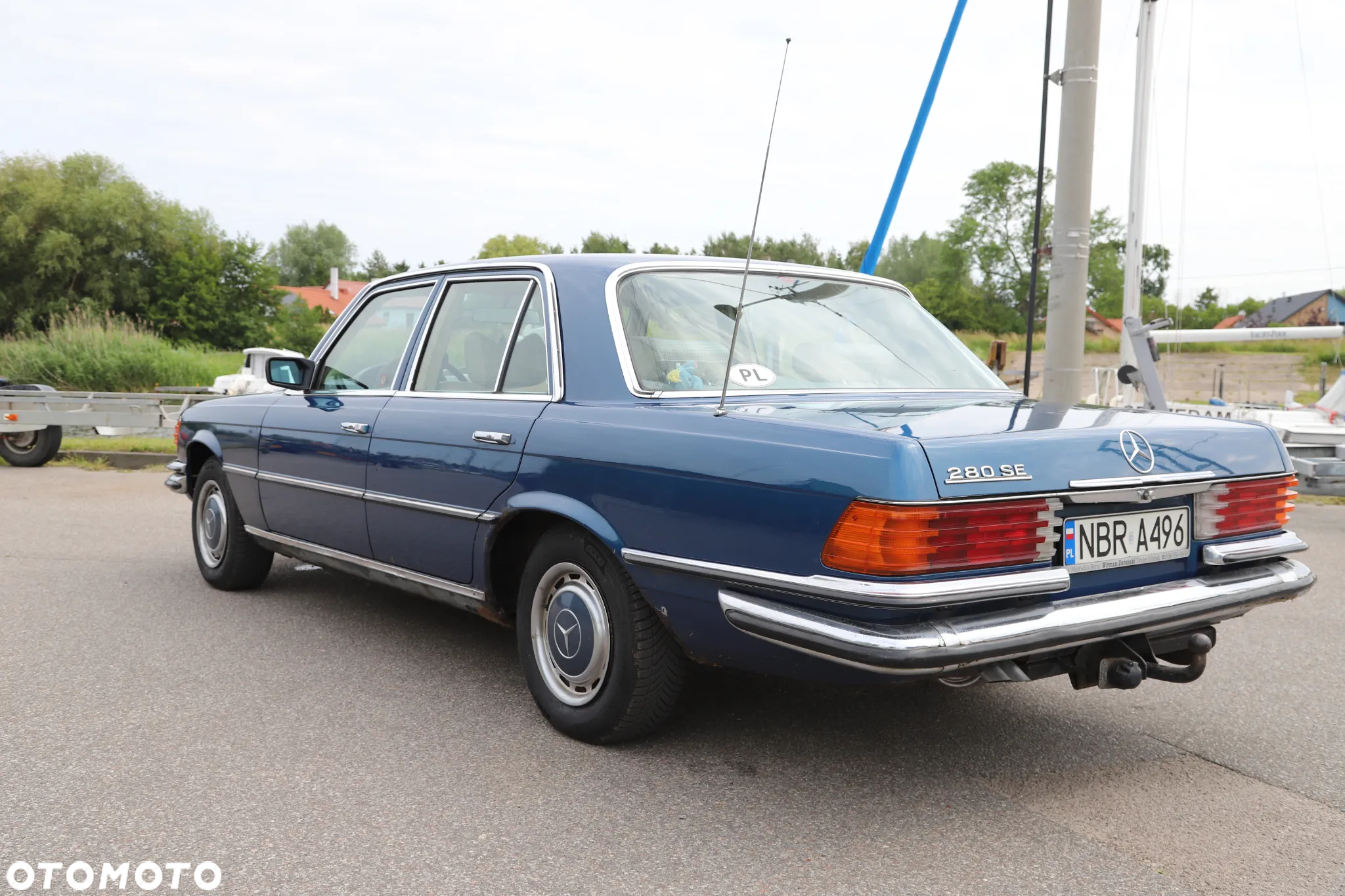 Mercedes-Benz 280 - 4