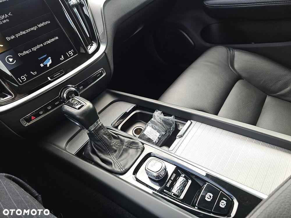 Volvo V60 Cross Country Pro D4 AWD - 23