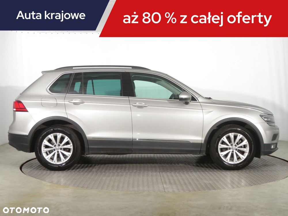 Volkswagen Tiguan - 8