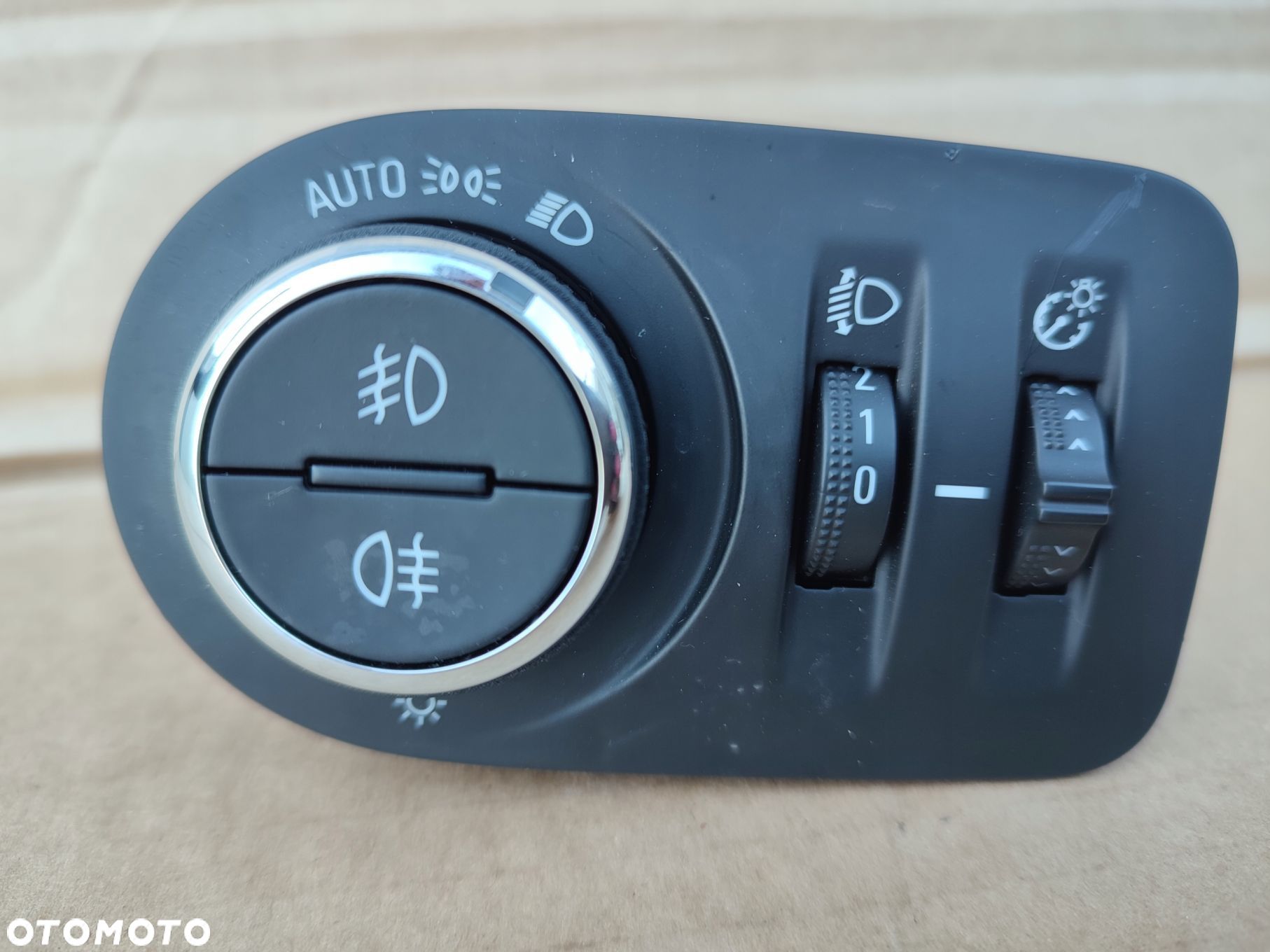 Włącznik świateł OPEL ASTRA K V 39050757 EUROPA 150 TYS PRZEBIEGU - 1