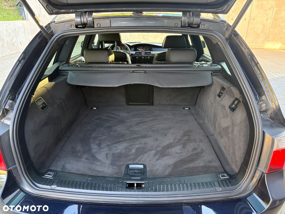 BMW Seria 5 530d - 29