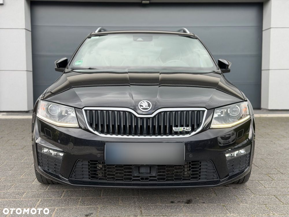 Skoda Octavia 2.0 TDI DSG RS - 1