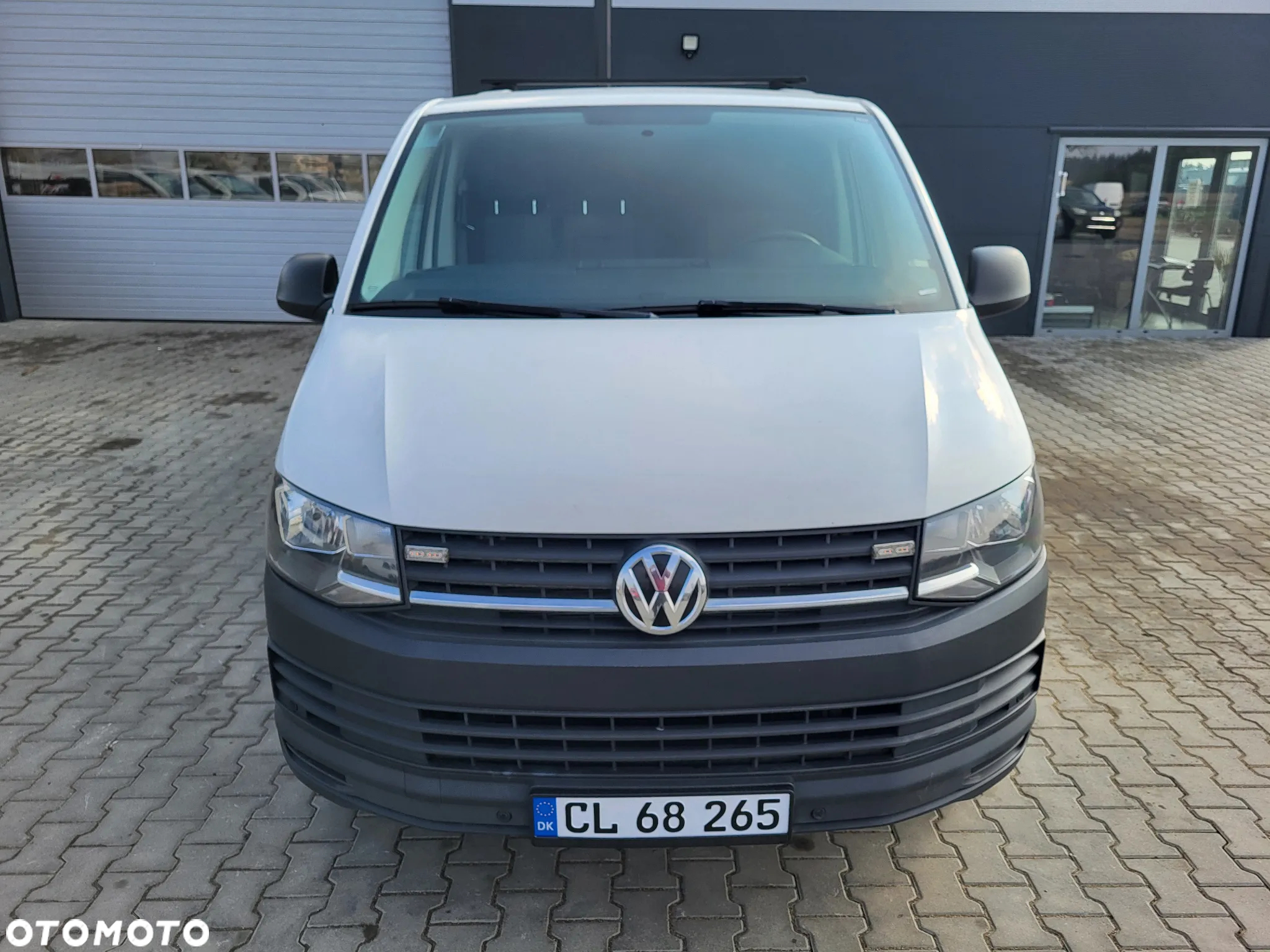 Volkswagen T6 Transporter - 2