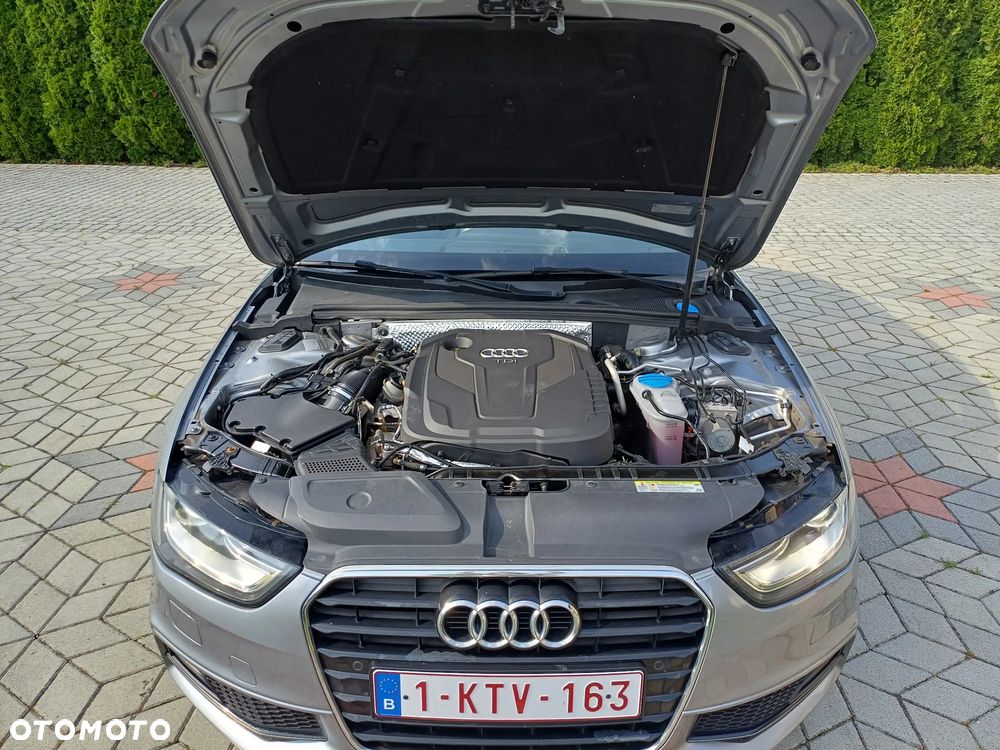 Audi A4 Avant 2.0 TDI DPF S line Sportpaket - 28