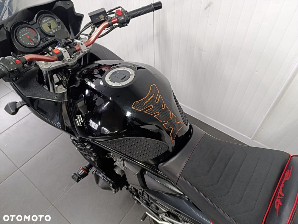 Suzuki Bandit - 10