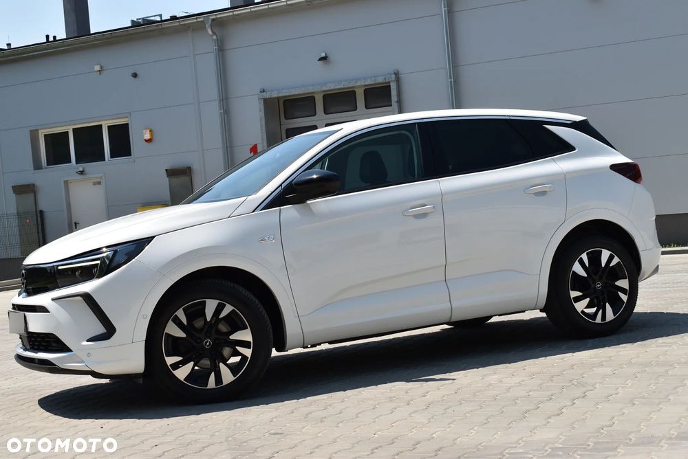 Opel Grandland 1.5 D Automatik Business Elegance - 4
