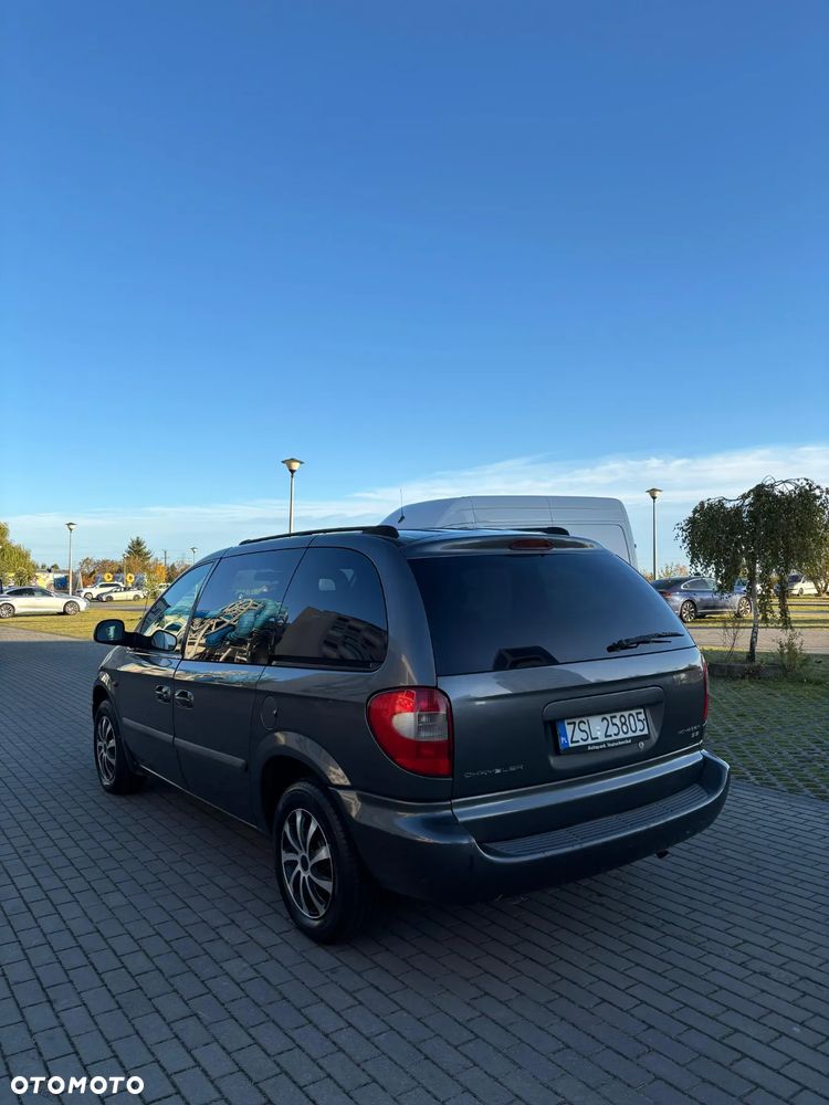 Chrysler Voyager 2.4 SE - 5