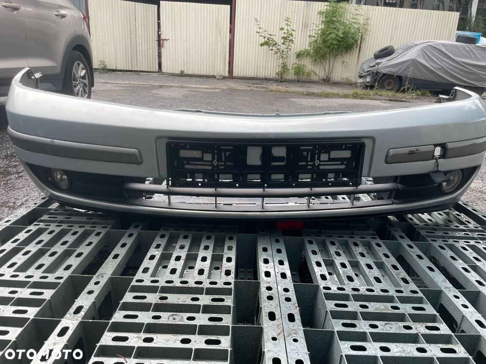 Zderzak przedni Renault Laguna II przed liftingiem, kolor TEB64 - 5