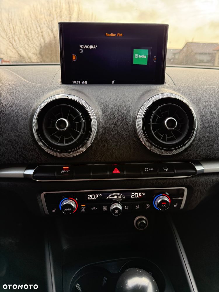 Audi A3 Sportback 1.6 TDI (clean diesel) S tronic Attraction - 13