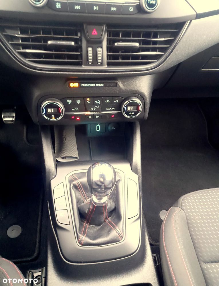 Ford Focus 1.5 EcoBlue STart-Stopp-System TREND - 19