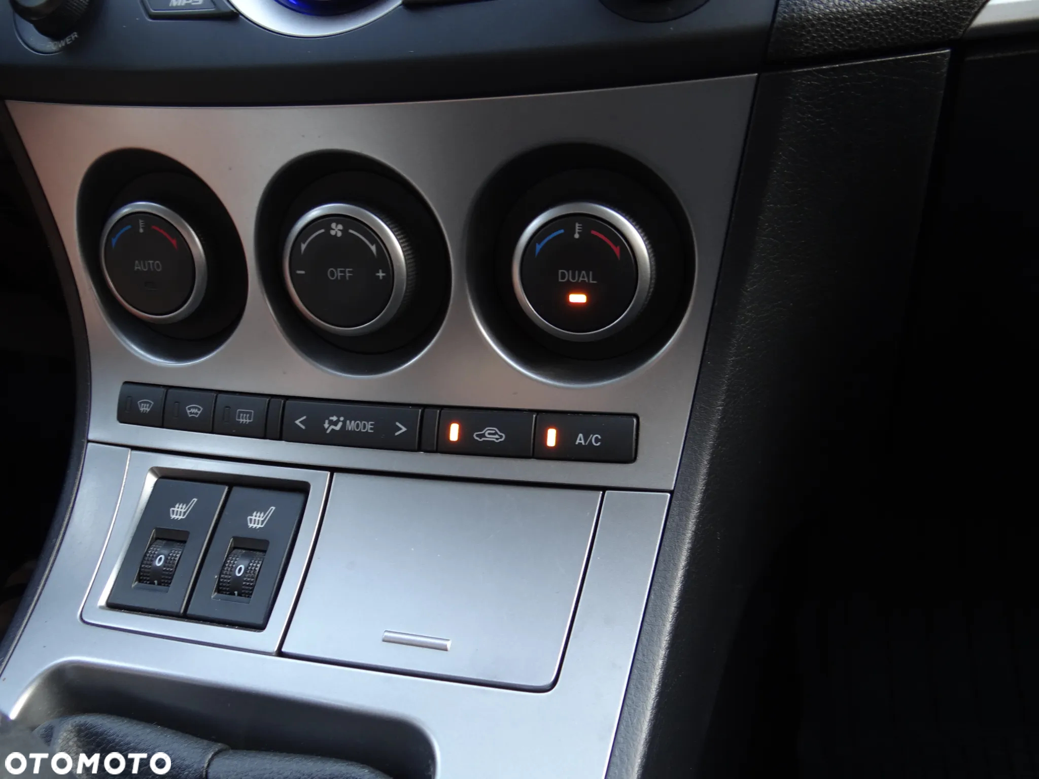 Mazda 3 1.6 Exclusive - 31