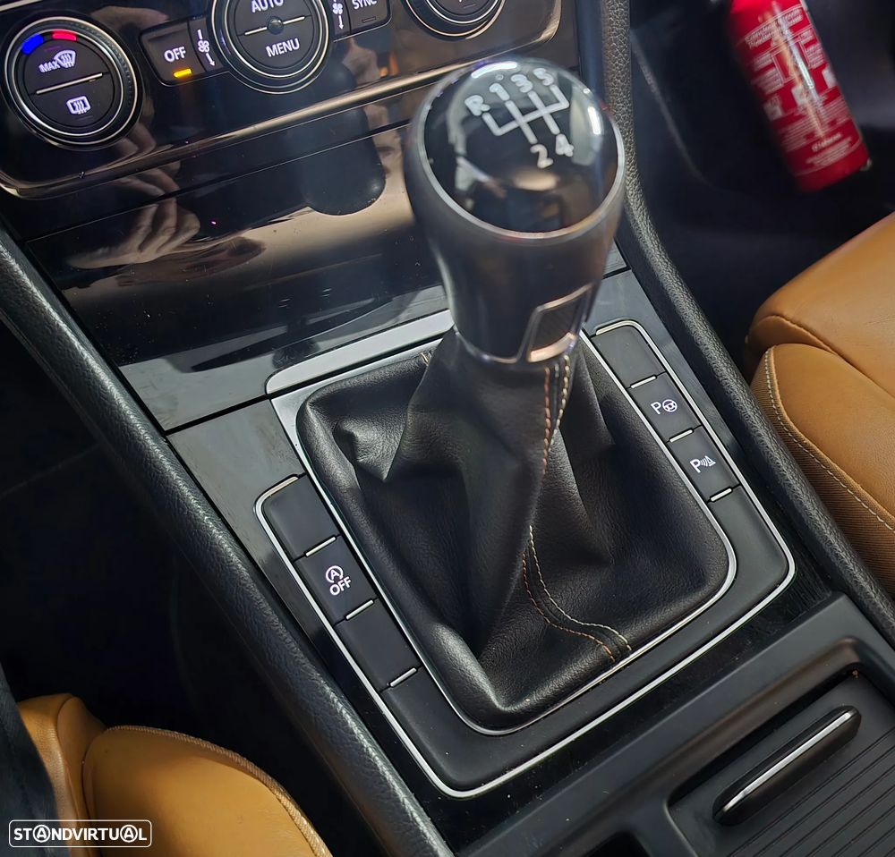 VW Golf 1.6 TDi GPS Edition - 17