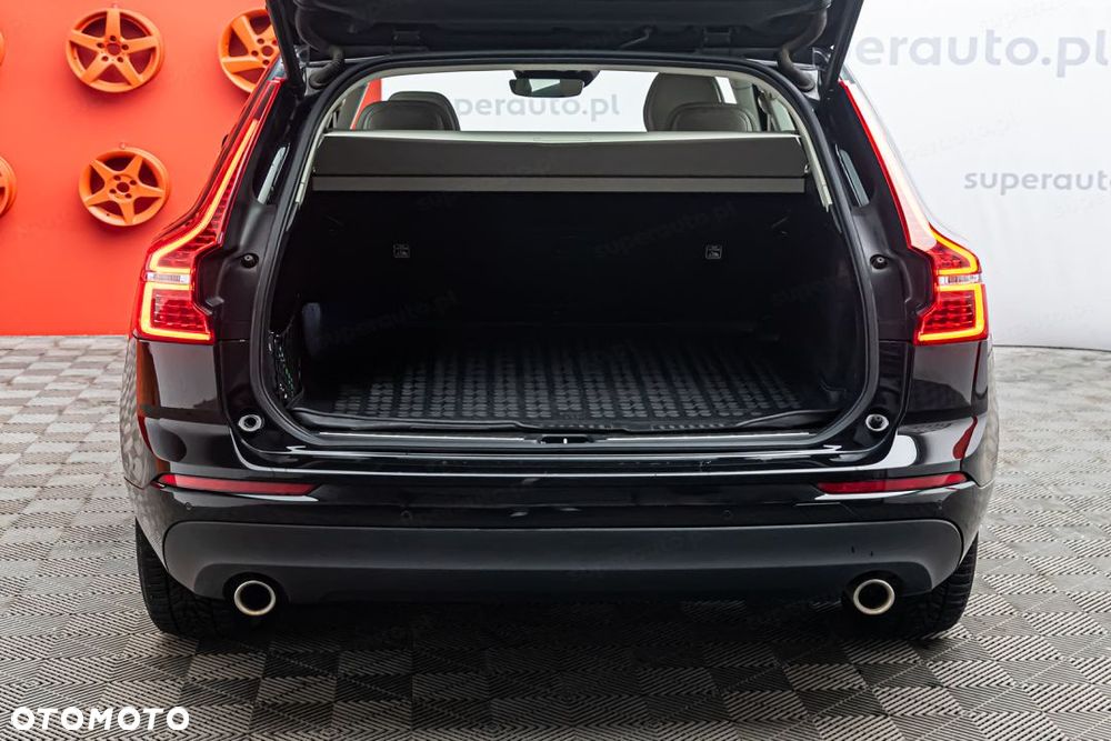 Volvo XC 60 B4 D AWD Momentum Pro - 33