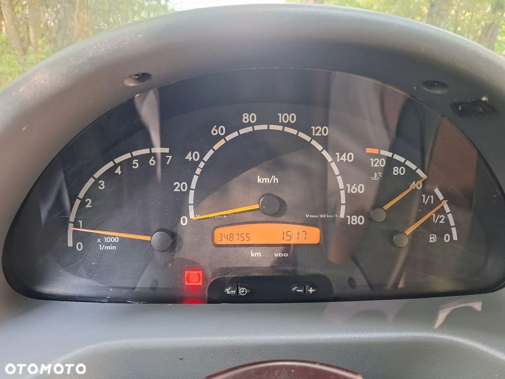 Mercedes-Benz Sprinter - 15