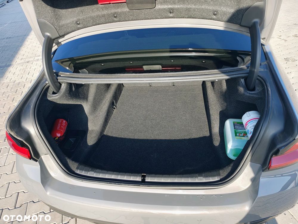 BMW Seria 5 530d xDrive mHEV M Sport sport - 24