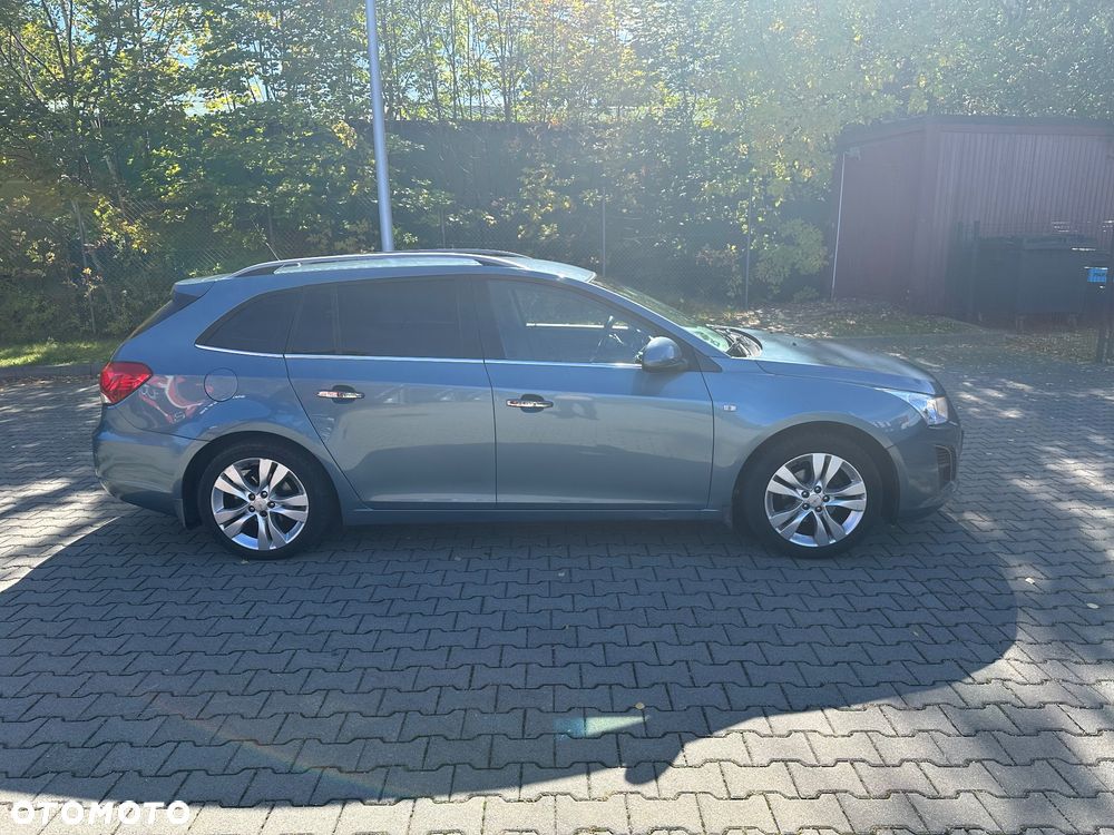 Chevrolet Cruze - 32