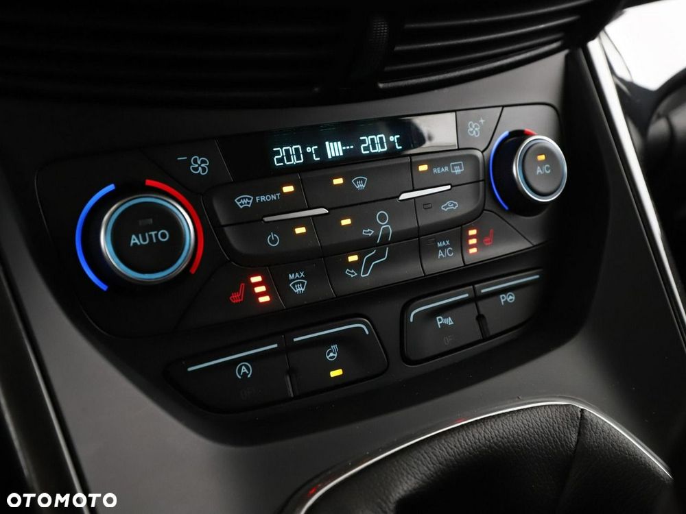 Ford Kuga 1.5 EcoBoost 2x4 Titanium - 26