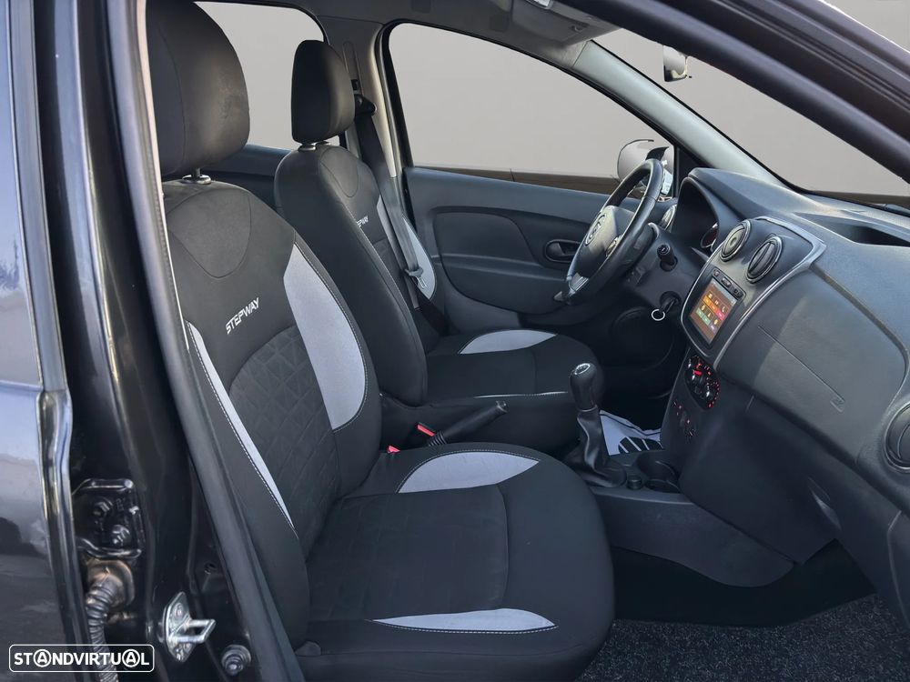 Dacia Sandero TCe 90 (S&S) Comfort - 18