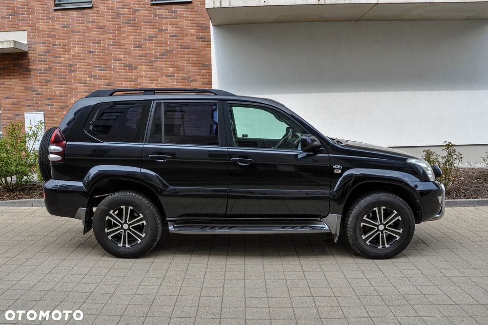 Toyota Land Cruiser - 5