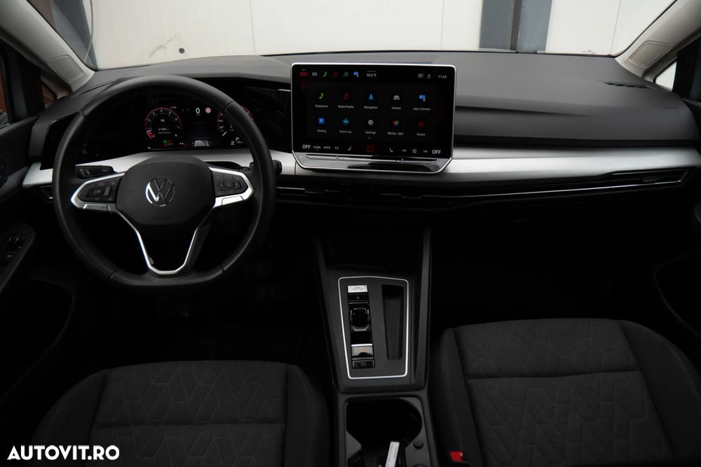 Volkswagen Golf 1.5 eTSI DSG MHEV Life - 9