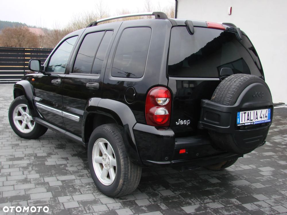 Jeep Cherokee - 11