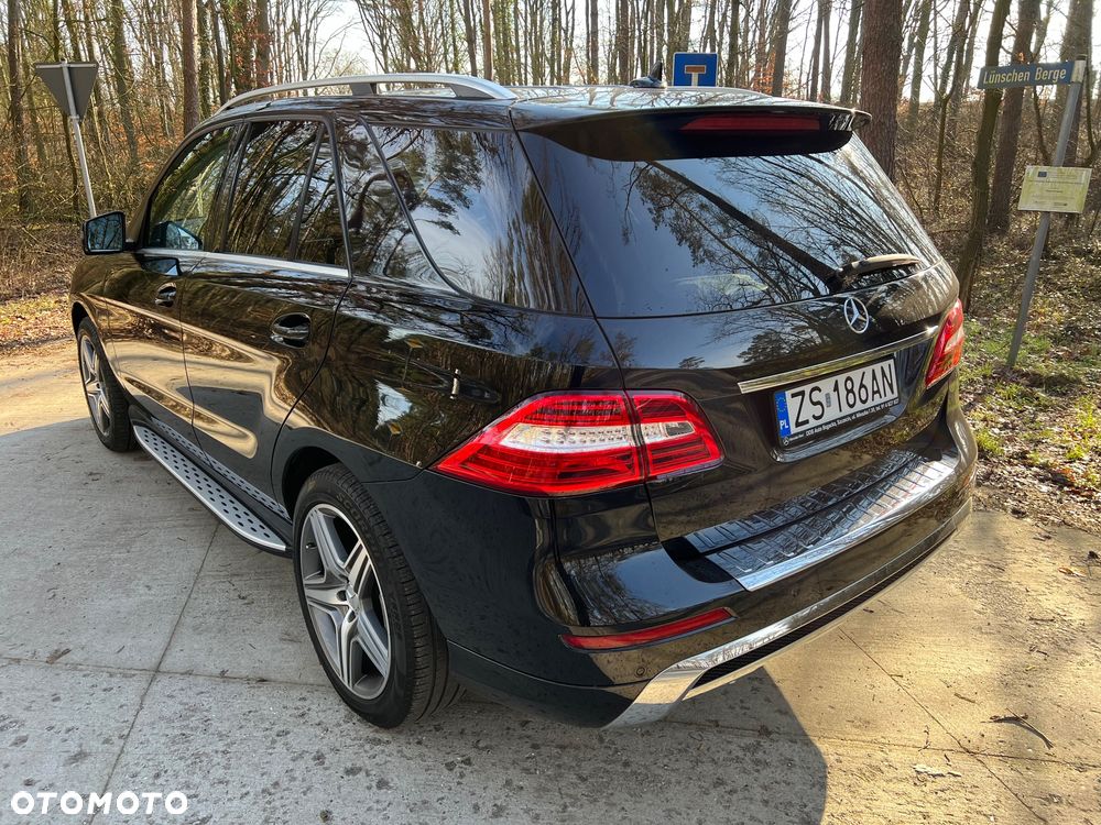 Mercedes-Benz ML 350 BlueTec 4-Matic - 4