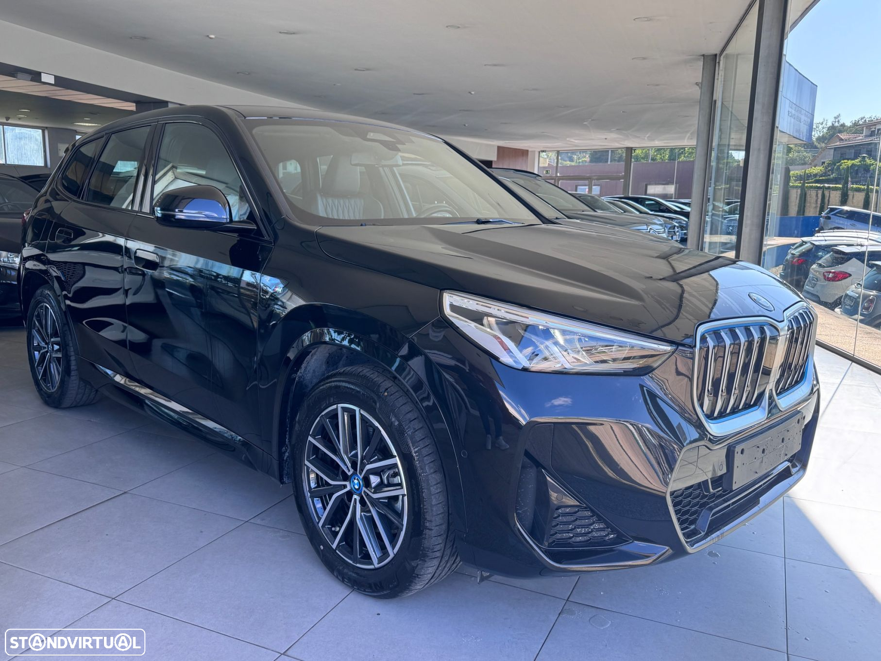 BMW iX1 xDrive30 Pack Desportivo M - 3