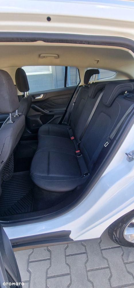 Ford Focus 1.0 EcoBoost Start-Stopp-System ACTIVE STYLE - 28