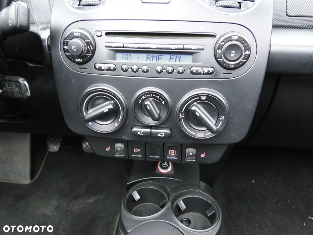 Volkswagen New Beetle 1.6 Freestyle - 6