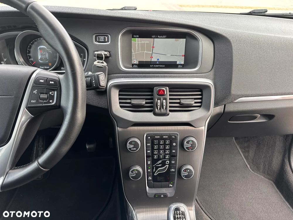 Volvo V40 - 29