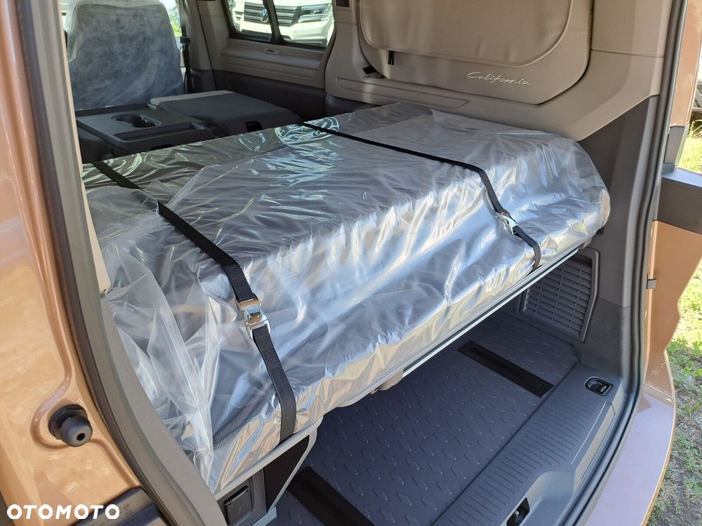 Volkswagen California - 12