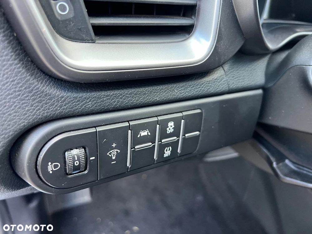 Kia Ceed 1.5 T-GDI Business Line - 17