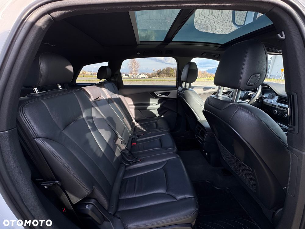 Audi Q7 3.0 TFSI Quattro Tiptronic - 36