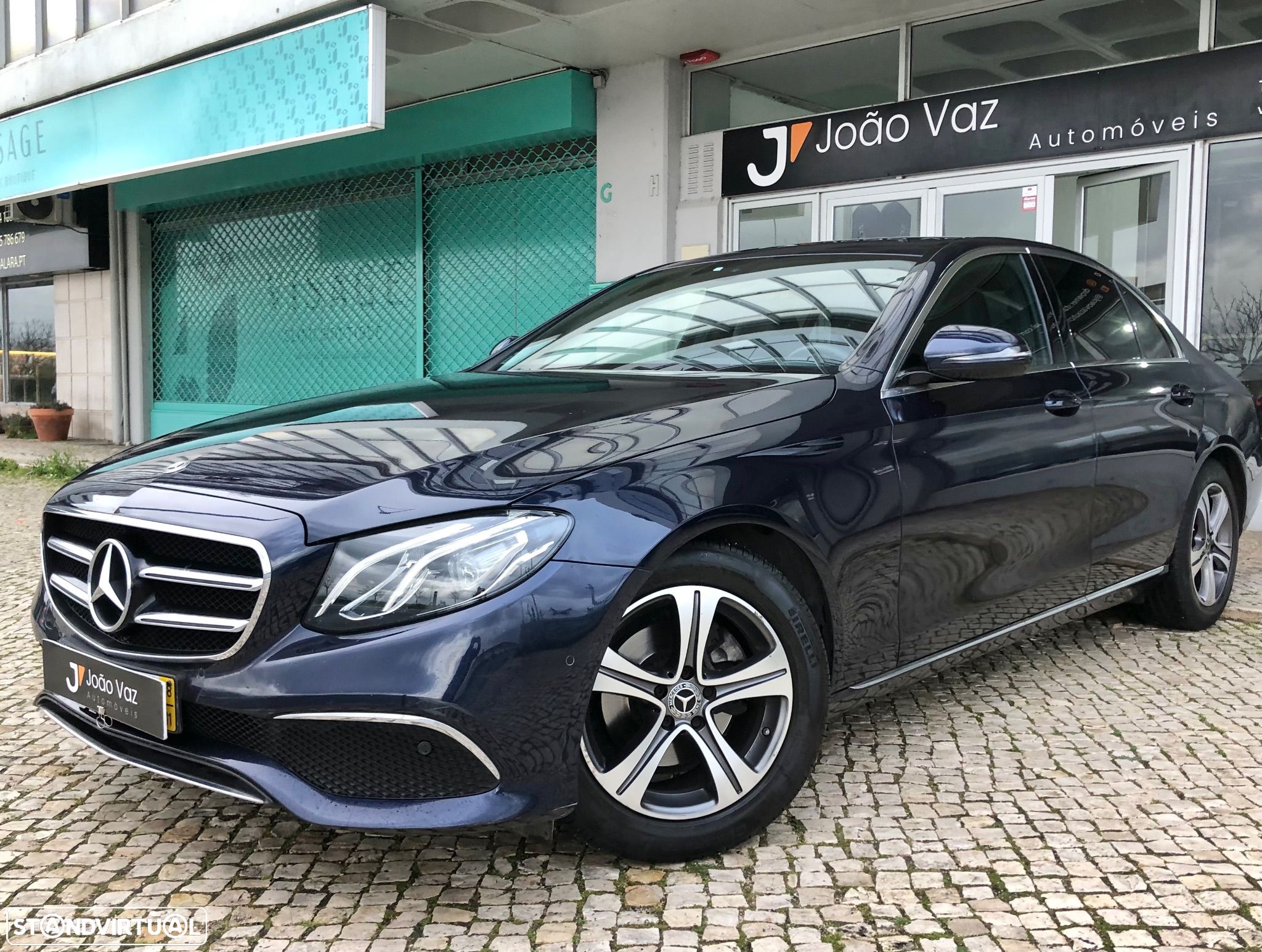 Mercedes-Benz E 220 d Exclusive - 1