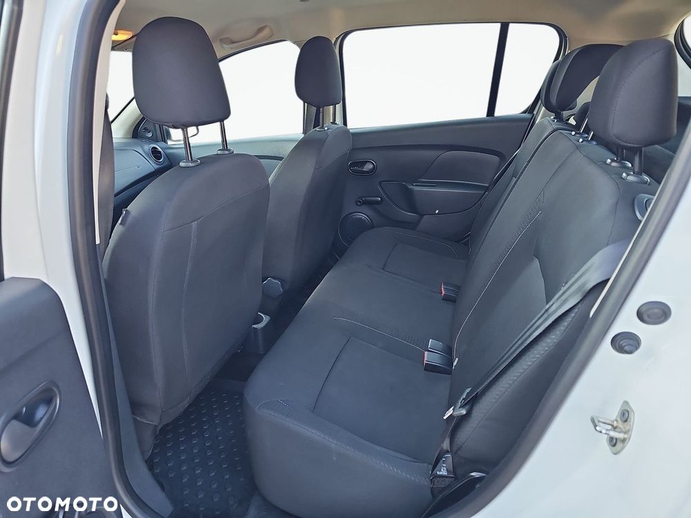 Dacia Sandero - 11