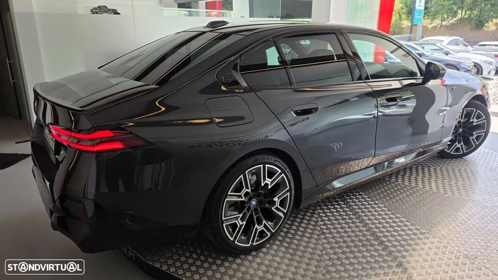 BMW i5 eDrive40 Pack Desportivo M Pro - 21