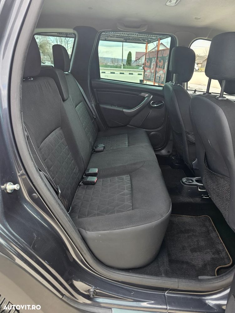 Dacia Duster 1.5 dCi 4x2 Prestige - 17