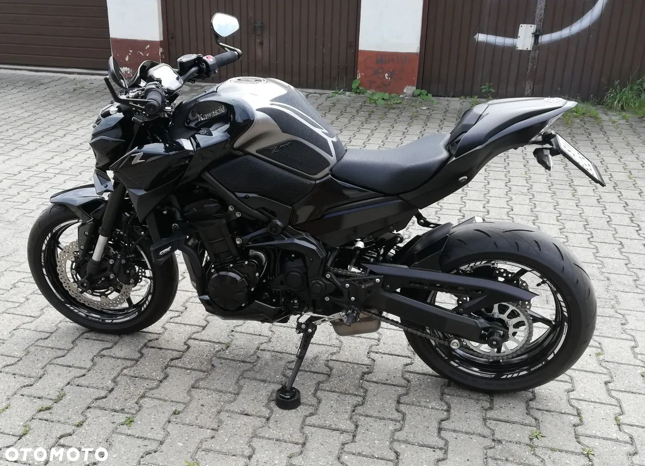 Kawasaki Z 900 - 19