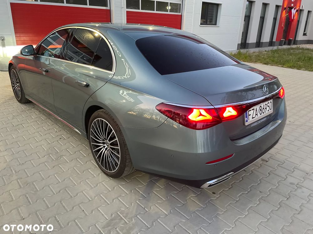Mercedes-Benz Klasa E 220 d 9G-TRONIC - 14