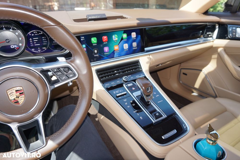 Porsche Panamera 4S - 21
