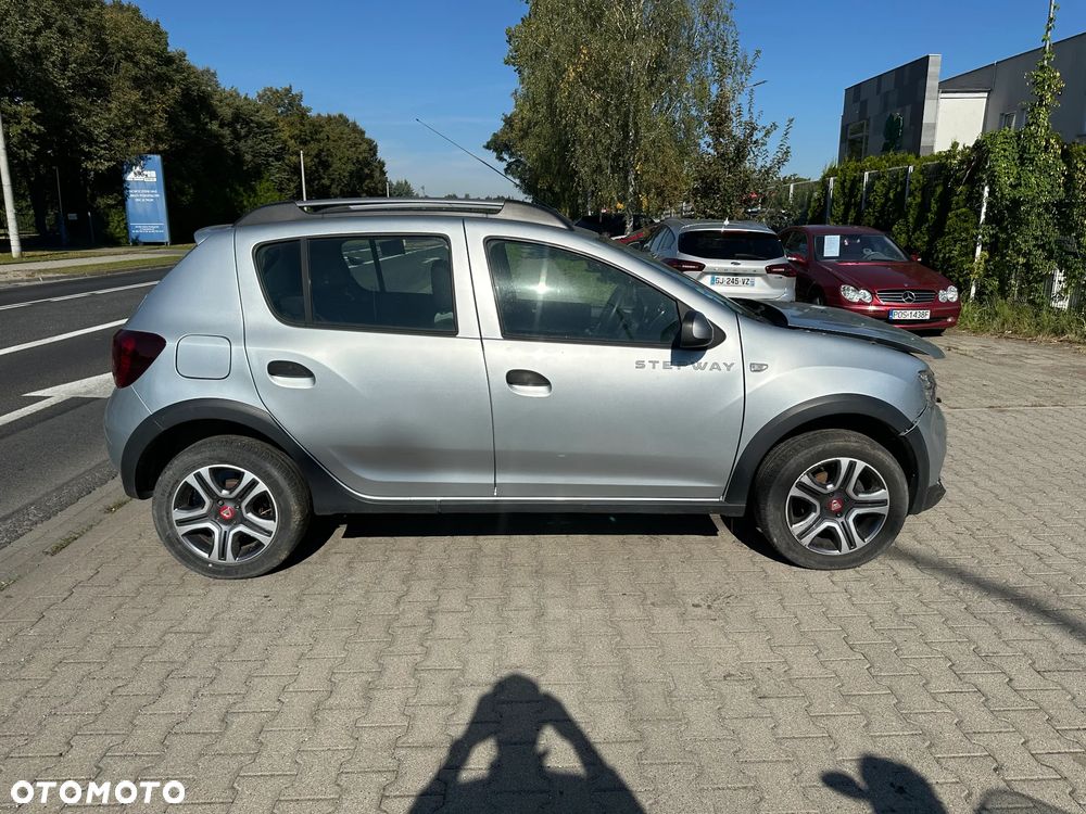 Dacia Sandero Stepway TCe 90 (S&S) Celebration - 6