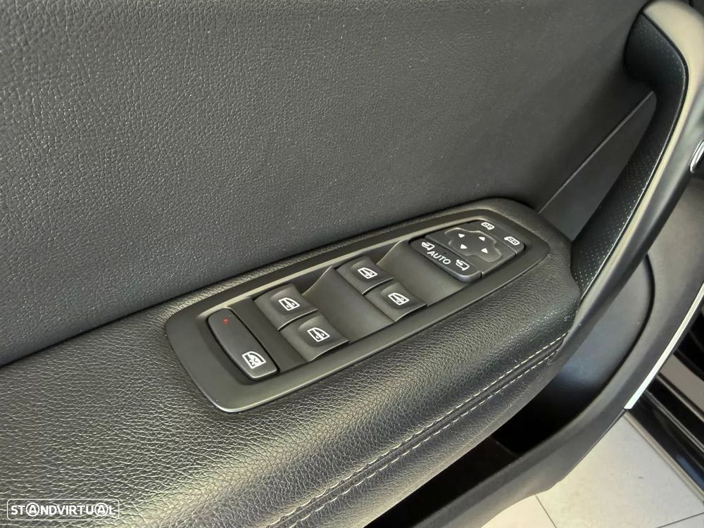 Renault Mégane ENERGY dCi 110 EDC INTENS - 11