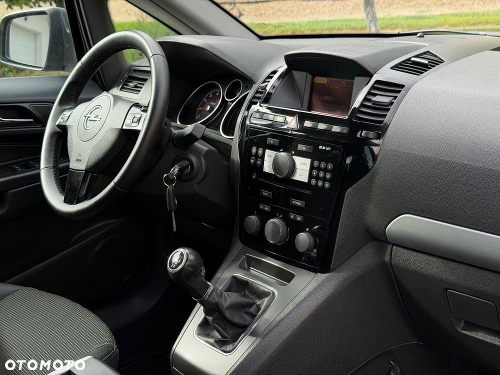 Opel Zafira 1.8 Easytronic Sport - 36