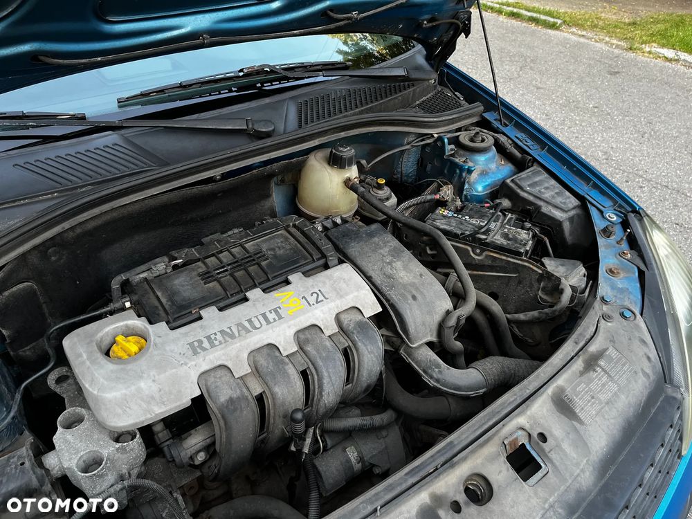 Renault Clio - 17
