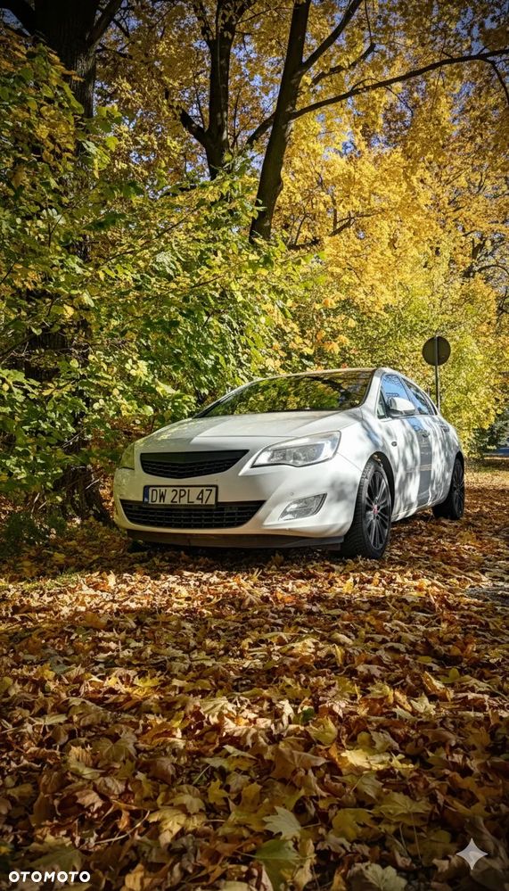 Opel Astra 1.7 CDTI Cosmo - 1