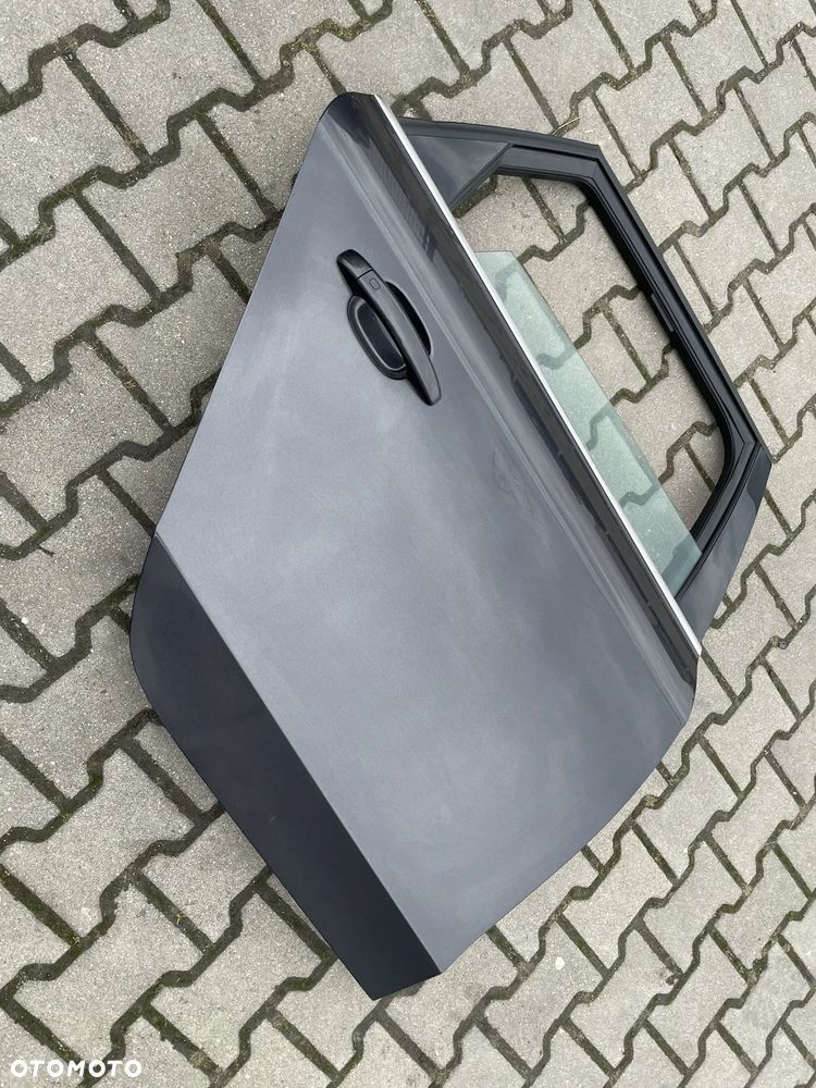 Audi A4 B8 Avant drzwi tył tylne prawe LZ7L. - 2