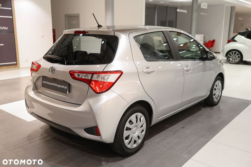Toyota Yaris - 5