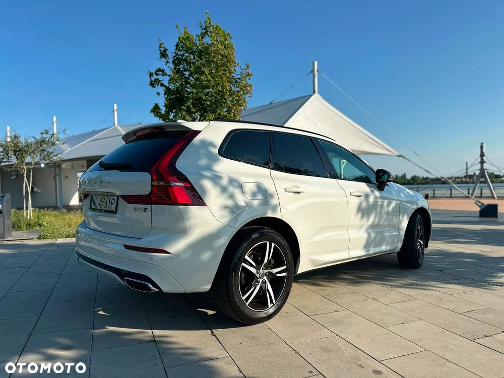 Volvo XC 60 B4 D AWD R-Design - 3