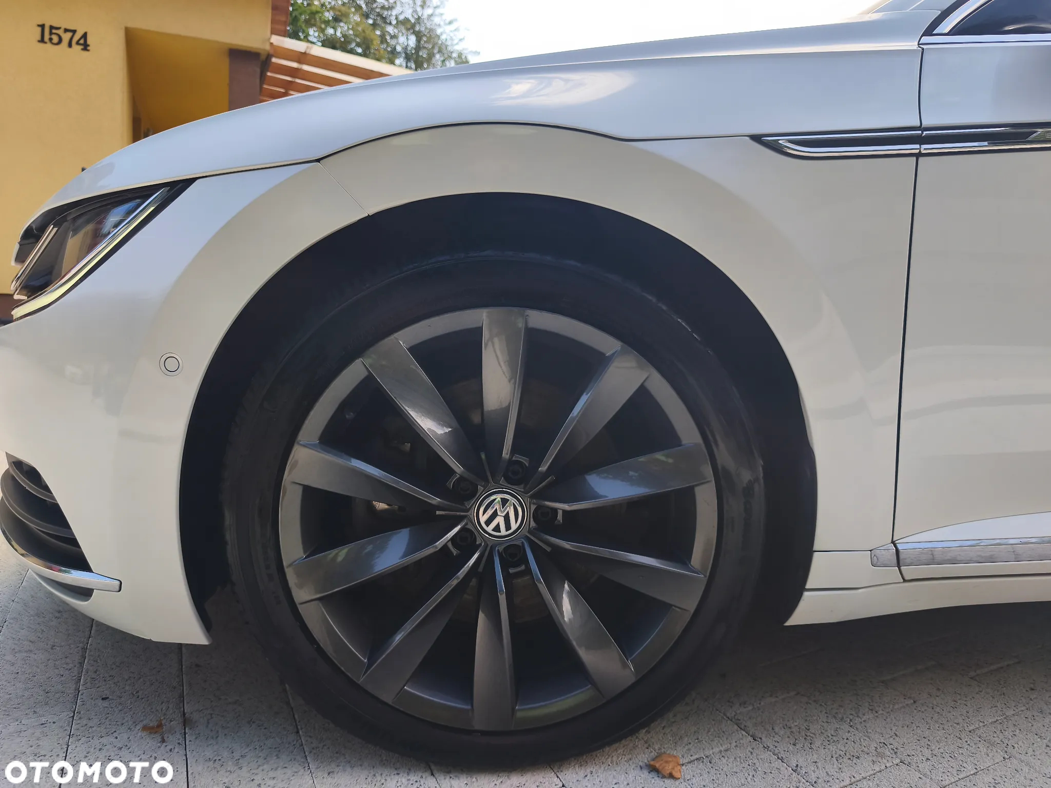 Volkswagen Arteon 2.0 TDI SCR 4Motion DSG Elegance - 14